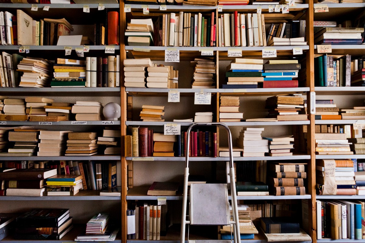 Amazon vernietigt zeldzame boeken om AI te trainen